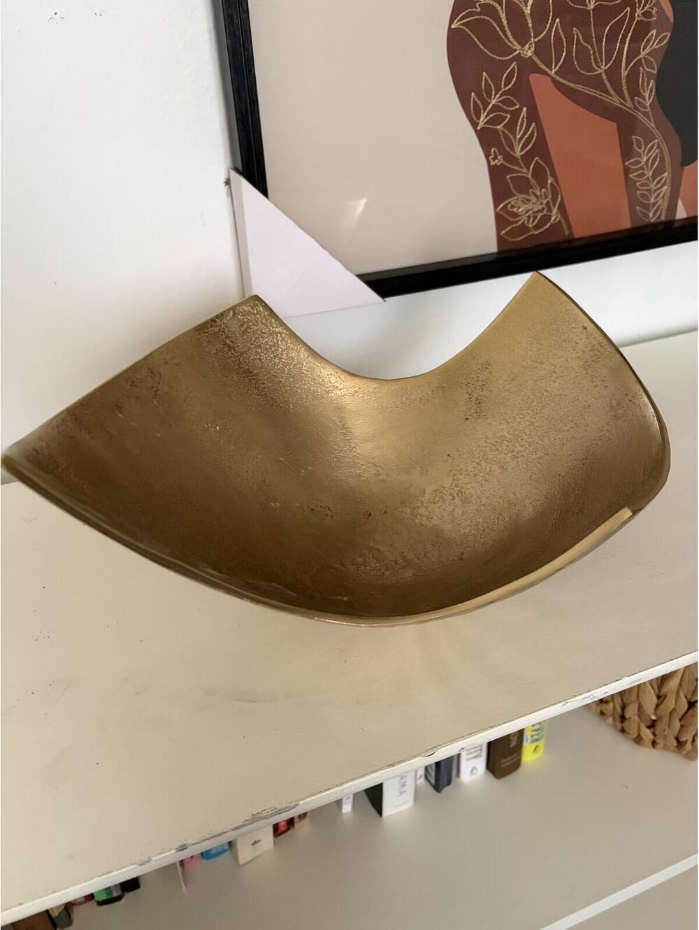 Decor metal bowl
